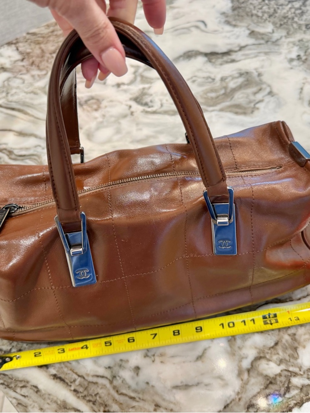 ✨CHANEL Chocolate Bar Brown Quilted Leather Duffel Bag with Silver Hardware - Picture 10 of 17